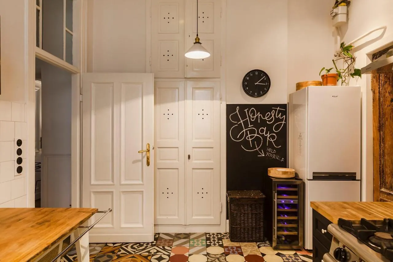 **** Bed & Breakfast B&B Autor Rooms Warszawa Polen