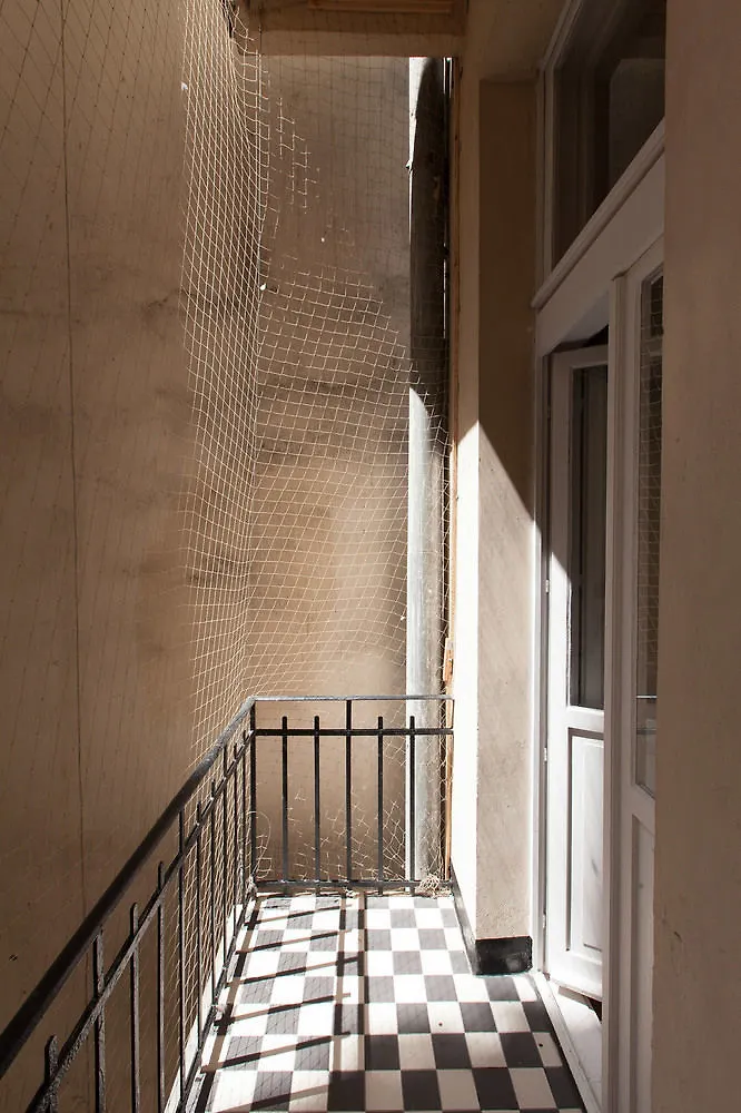 فندق مبيت وإفطار وارسو B&B Autor Rooms